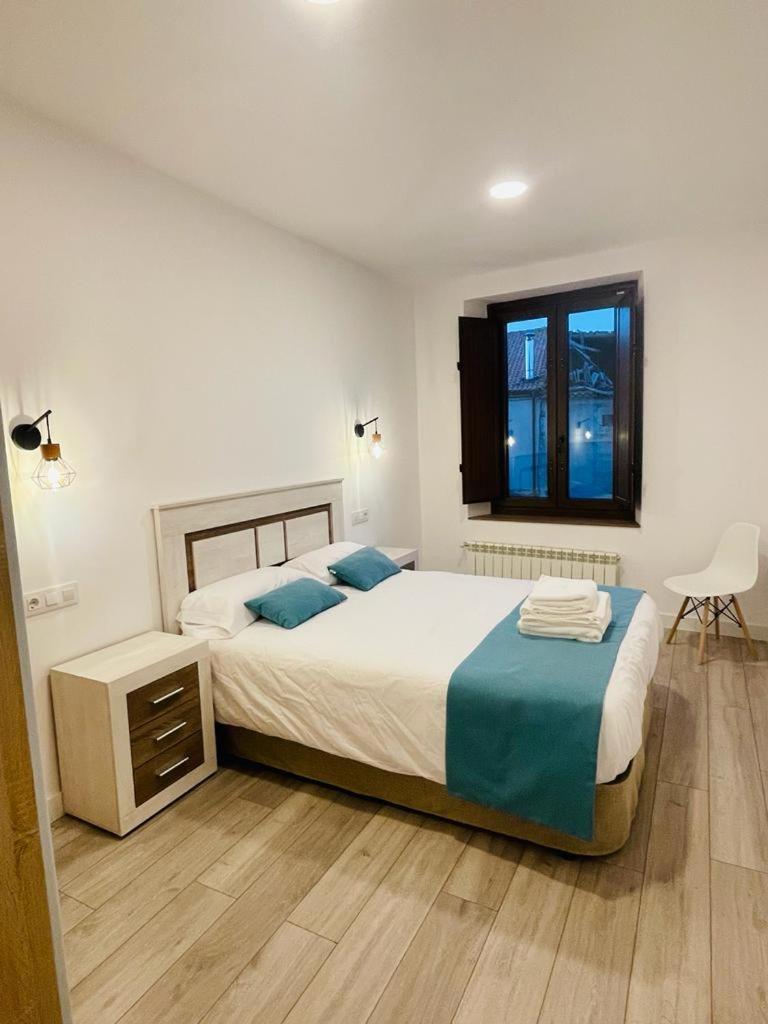 Apartamentos Rurales La Plaza 2 Duruelo de la Sierra Exterior foto